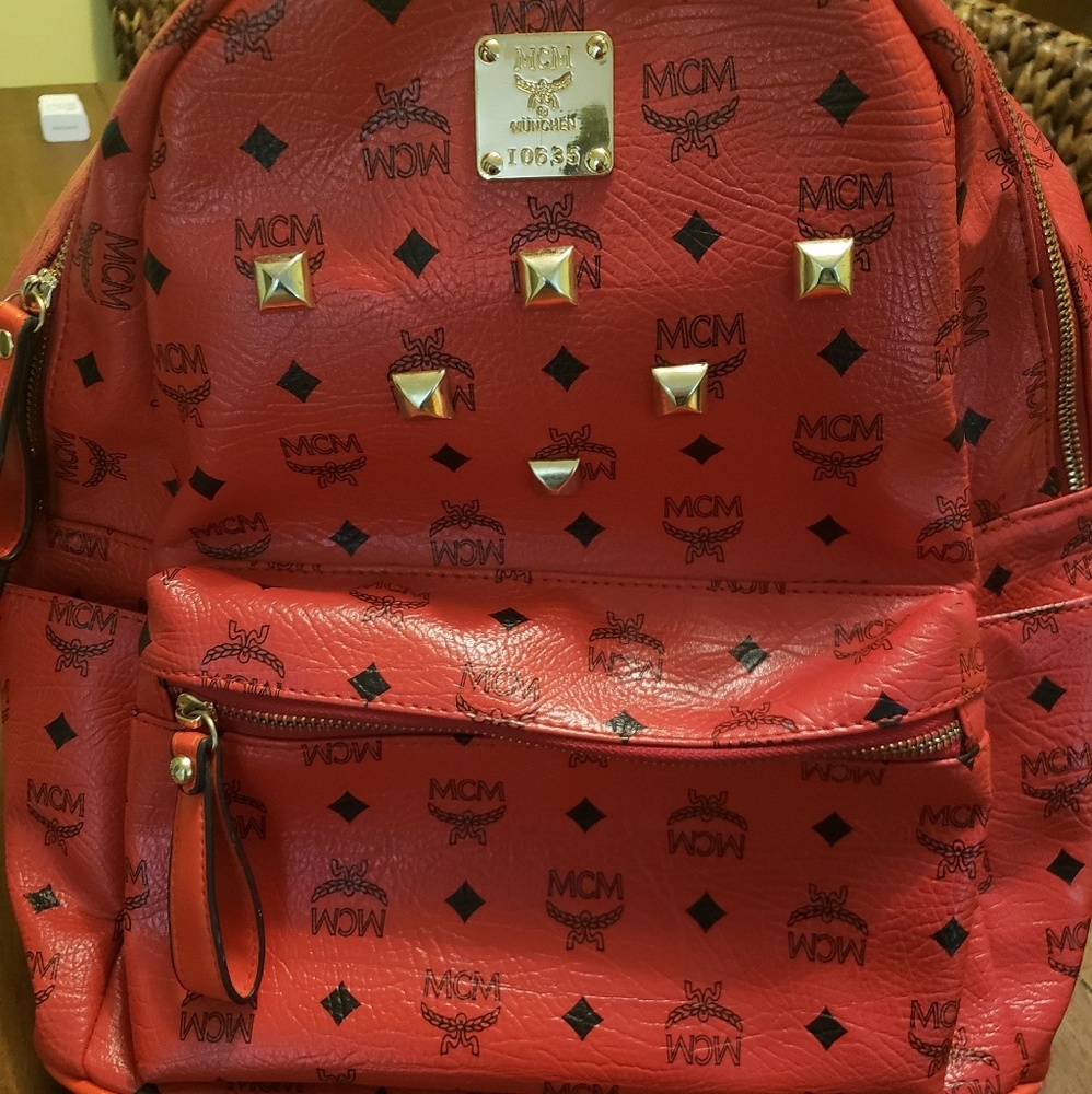 Back pack - Picture 3 of 6
